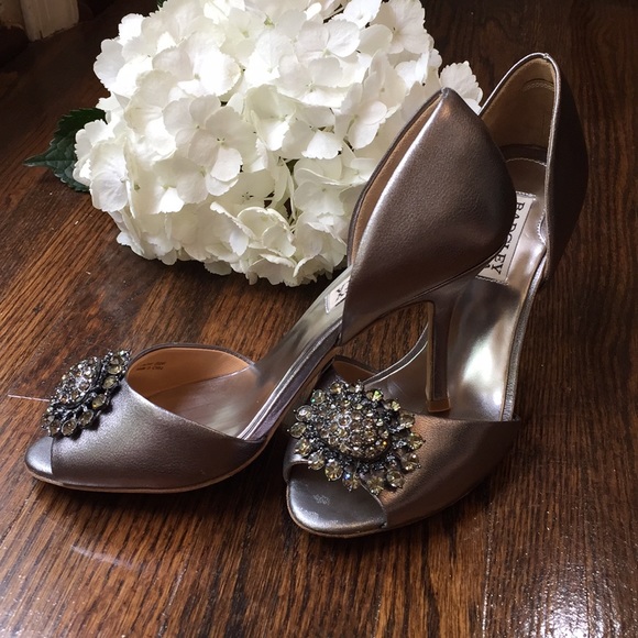 Badgley Mischka Lacie Silver Heels - Picture 3 of 8